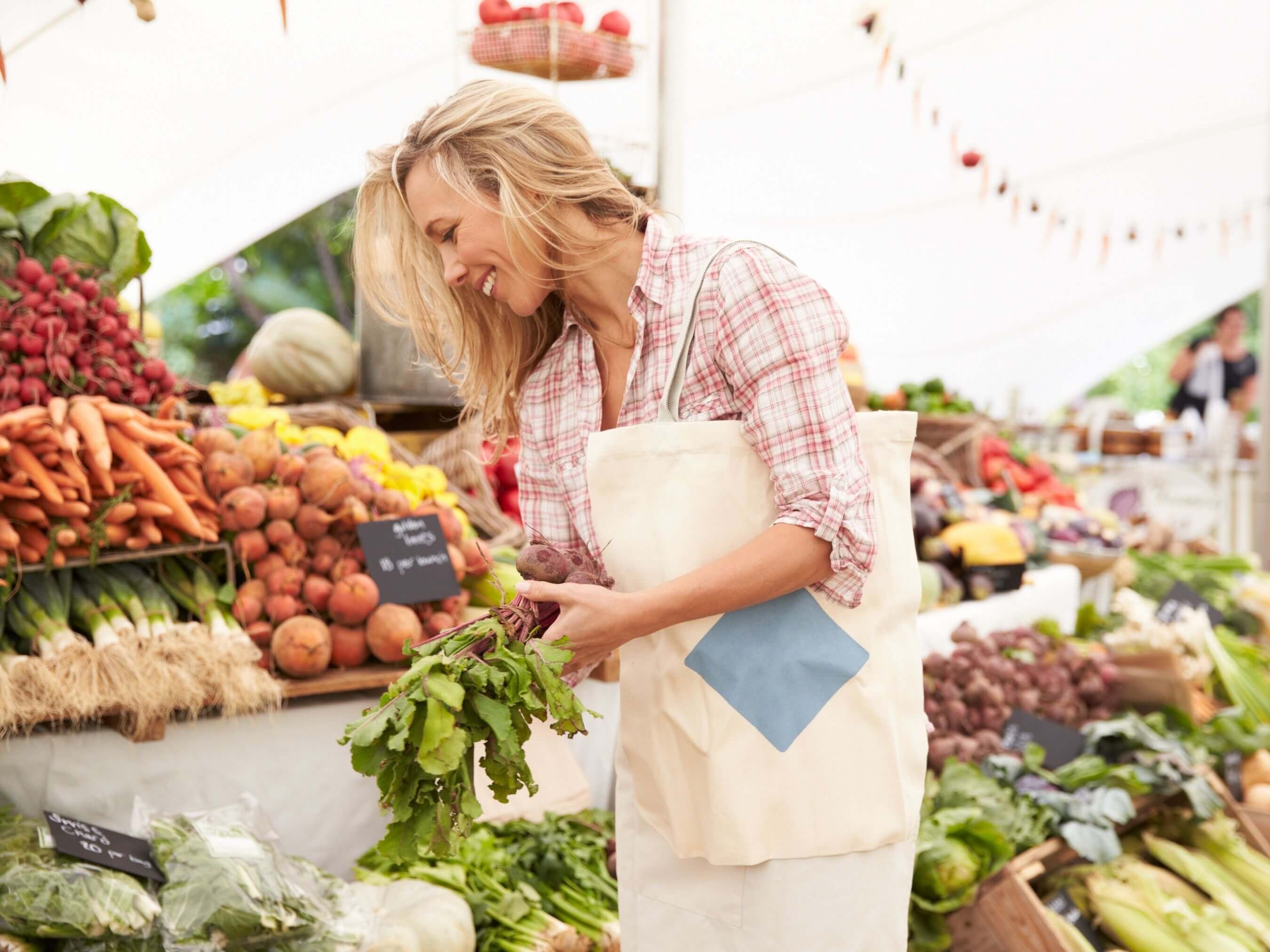 woman at farmer's market